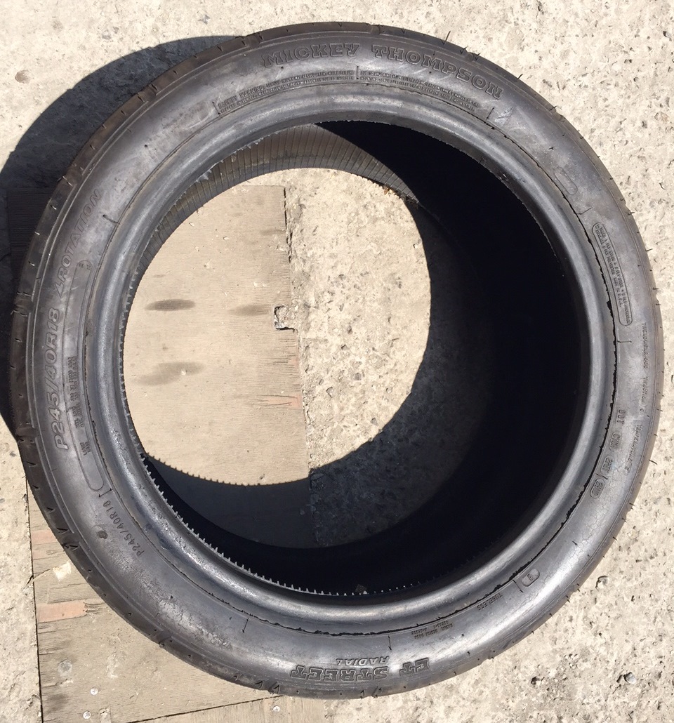 MICKEY THOMPSON - ET STREET RADIAL - 245x40x18 5