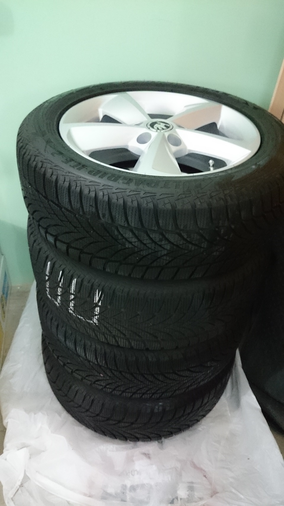 Відгук про GoodYear UltraGrip Ice 2 2