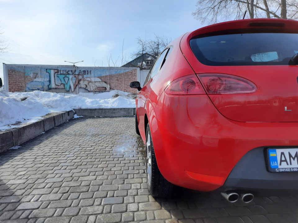 Продам Leon FR 4