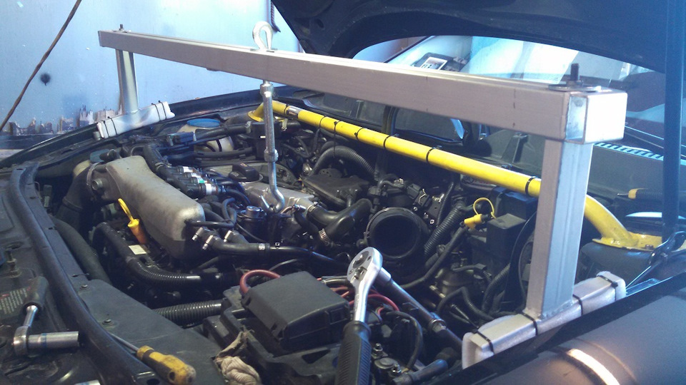Заміна опор SEAT Leon 1.8t 2