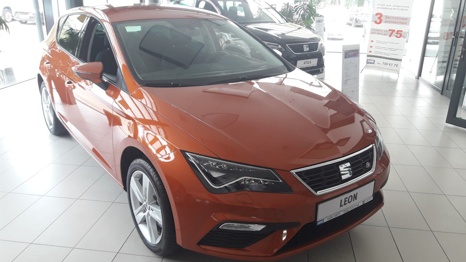 В Одесу завезли Seat LEON із цифровим приладдям. 5