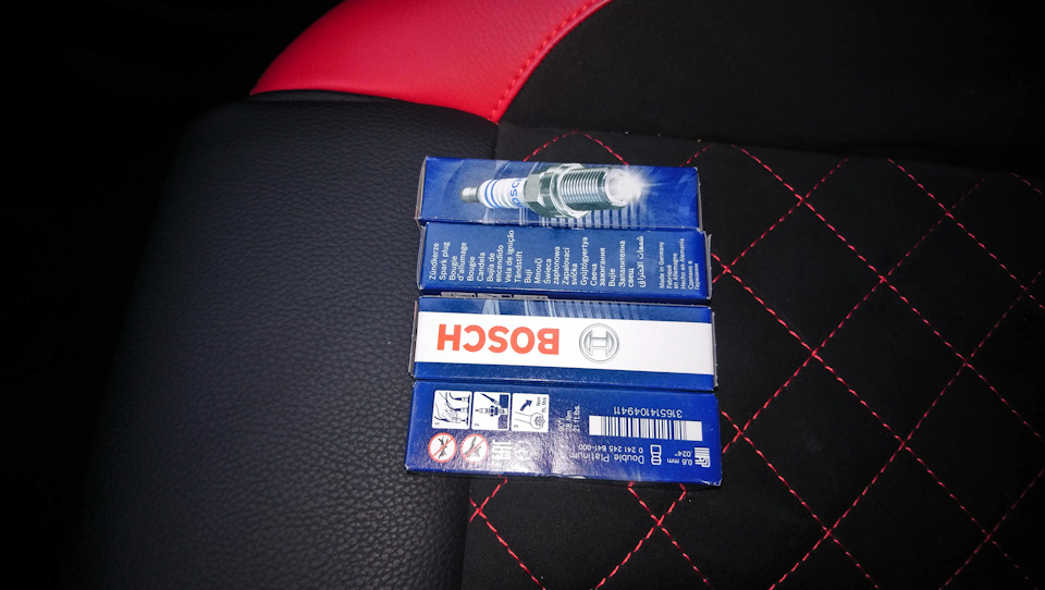 Заміна свічок запалювання BOSCH 0241245641 2
