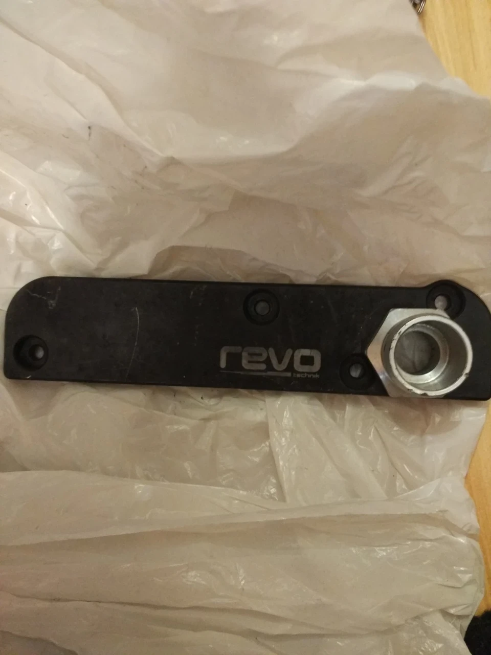 ну як же без неї, заглушка від Revo