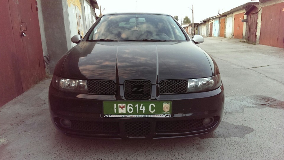 Значок SEAT на місце 2