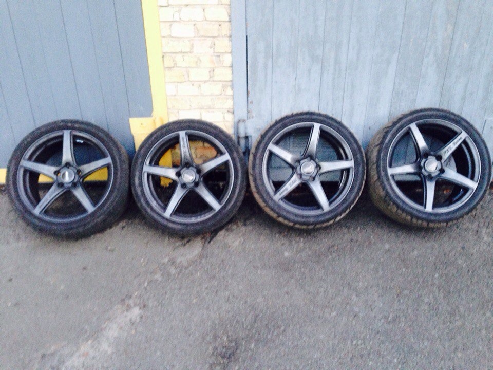 Продам B12 Sportline та YOKATTA RAYS R17 5