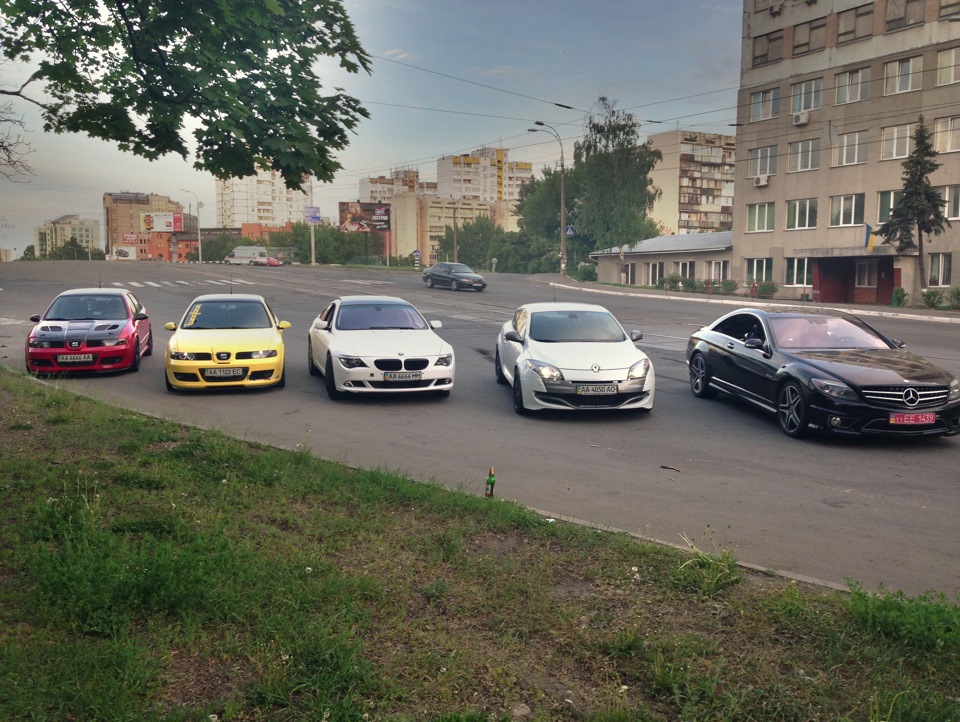 зліва направо 506hp 411hp 370hp 316hp 525hp) 1