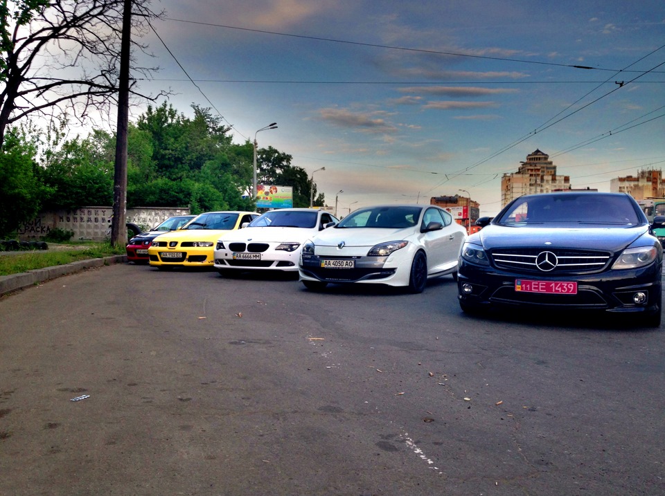 зліва направо 506hp 411hp 370hp 316hp 525hp) 3