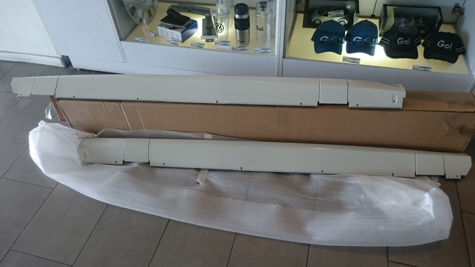 Продам пороги оригінал на Seat Leon SC 1