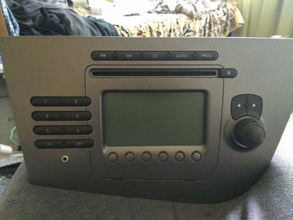Aux 2