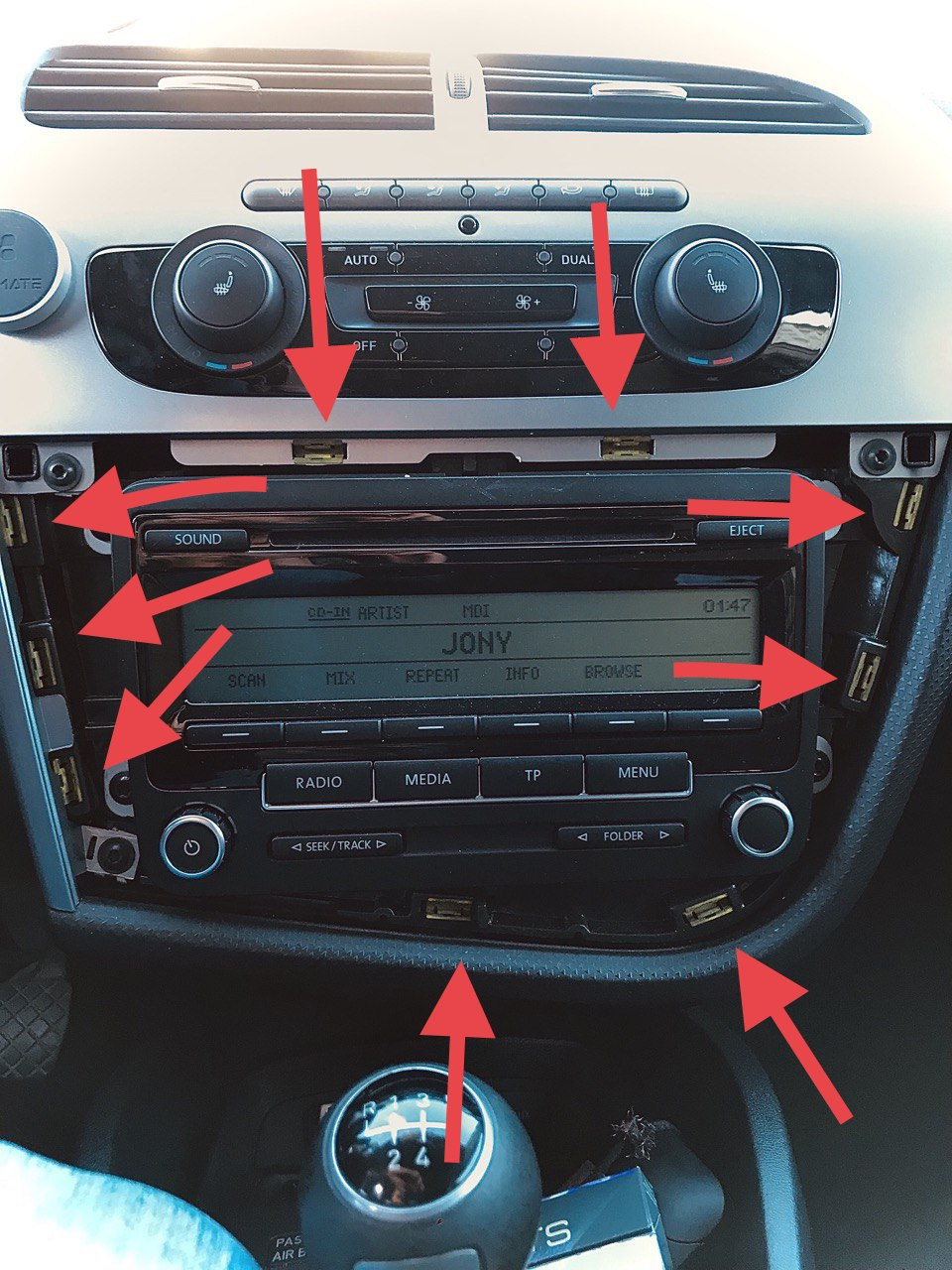 У штатну RCD310 - Bluetooth замість AUX 2