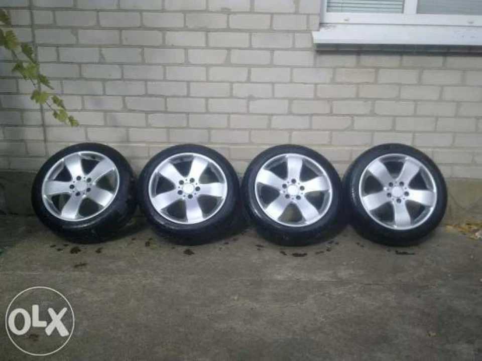 Продаж Улюблених Авангардів
