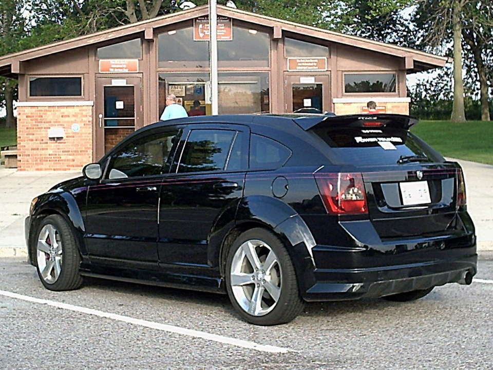 DODGE Caliber vs Range Rover Sport 1