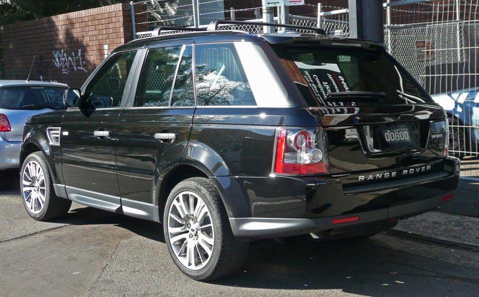 DODGE Caliber vs Range Rover Sport 2