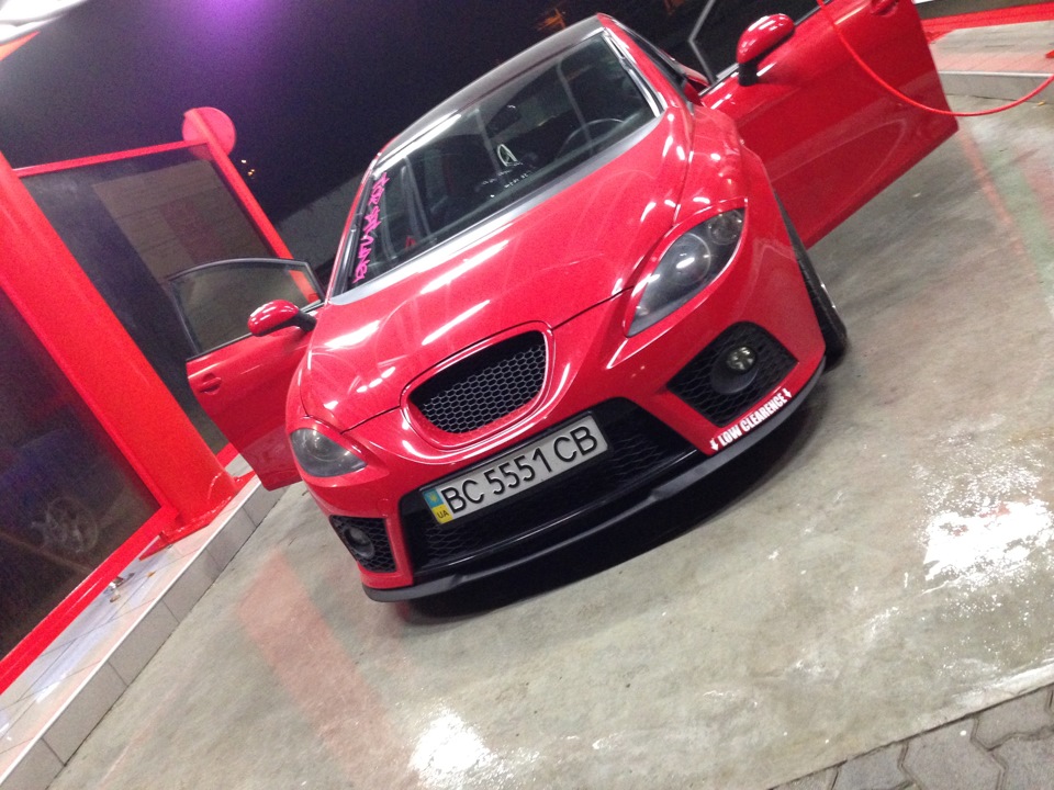 Cupra seats 5