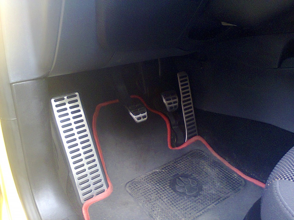 Педалі Cupra 2