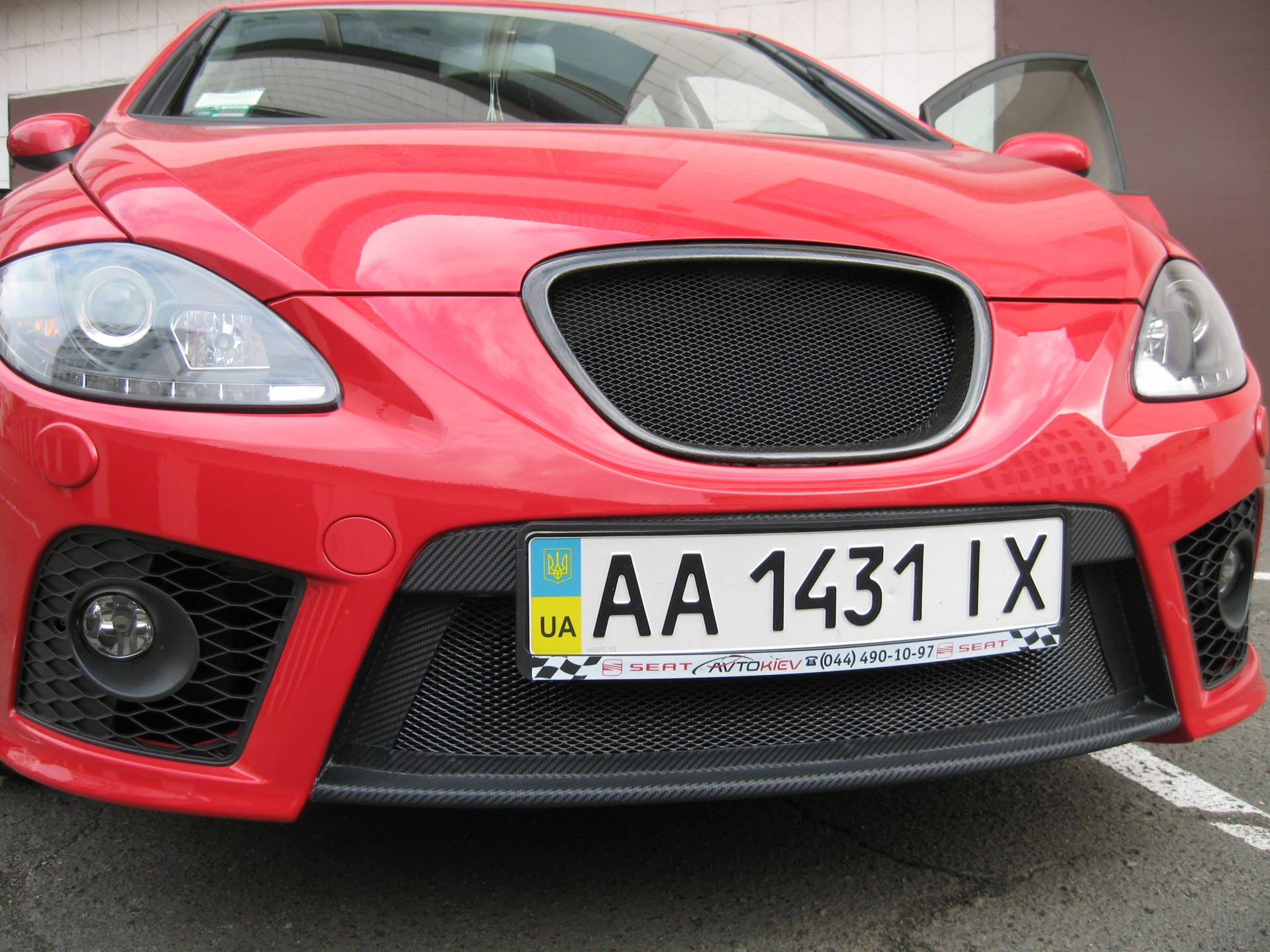 Льова перетворився і став агресивнішим... 2