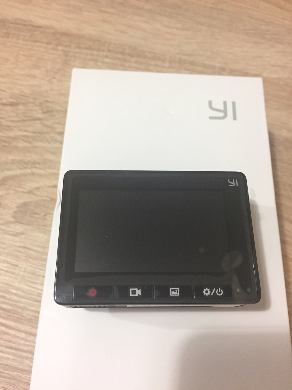 Встановив реєстратор Xiaomi Yi Smart Dash camera 3