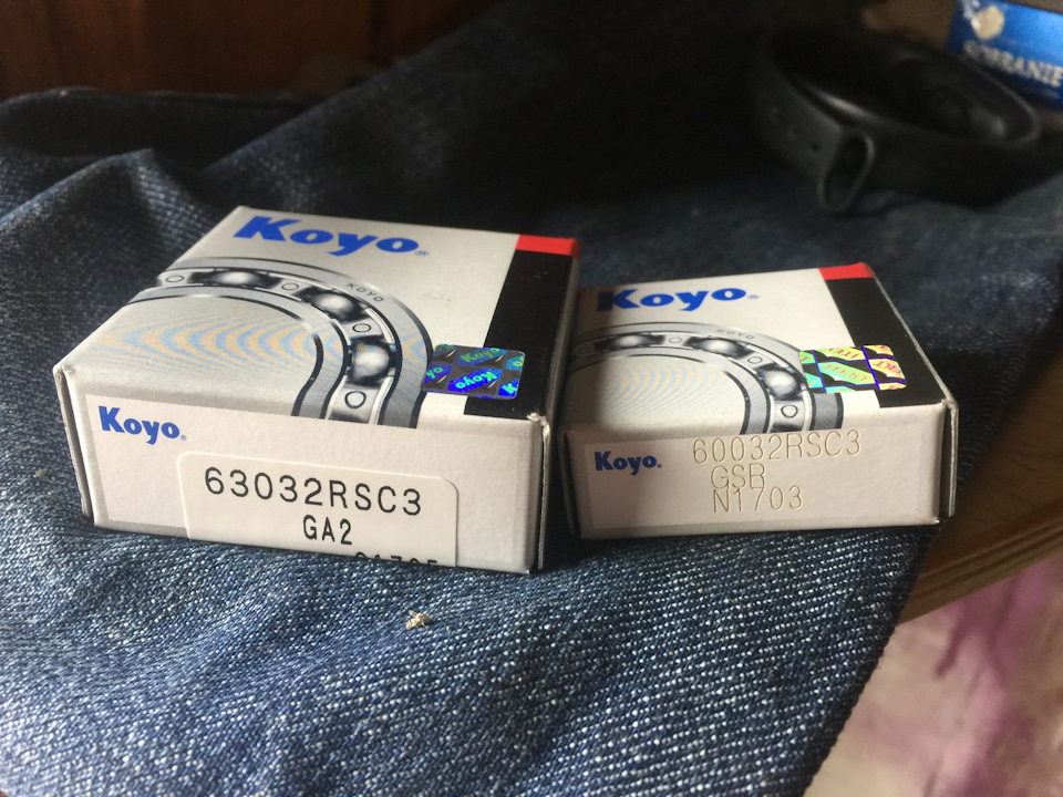 Заміна підшипників на генераторі 0124315007 (978) або 037903025G Bosch 1