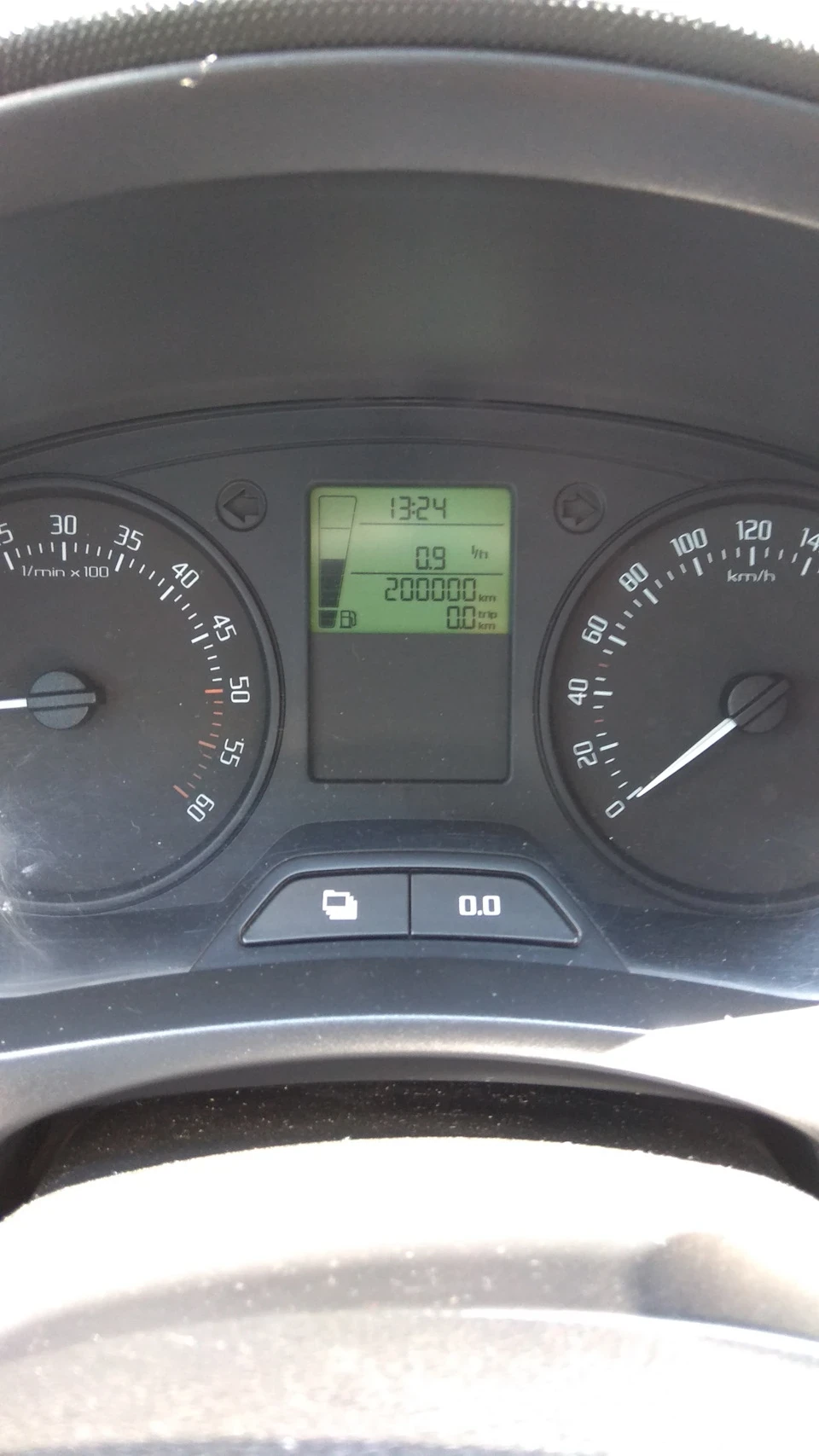 200 000 км