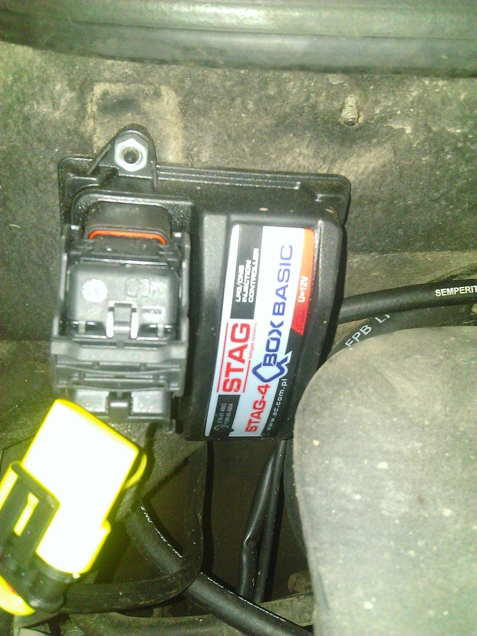 Встановлення ГБО STAG QBOX BASIC 1