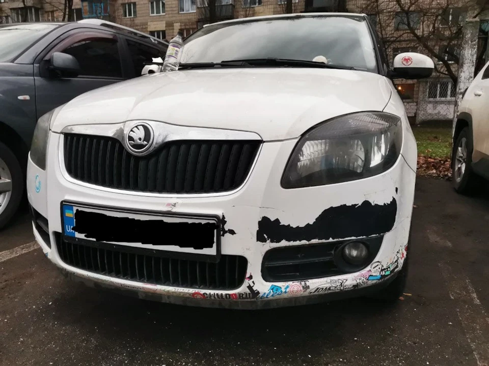 Скелети в шафі або навіщо робити стікербомбінг