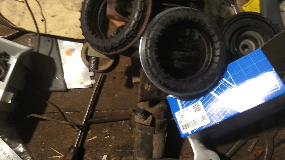 Заміна завзятого підшипника