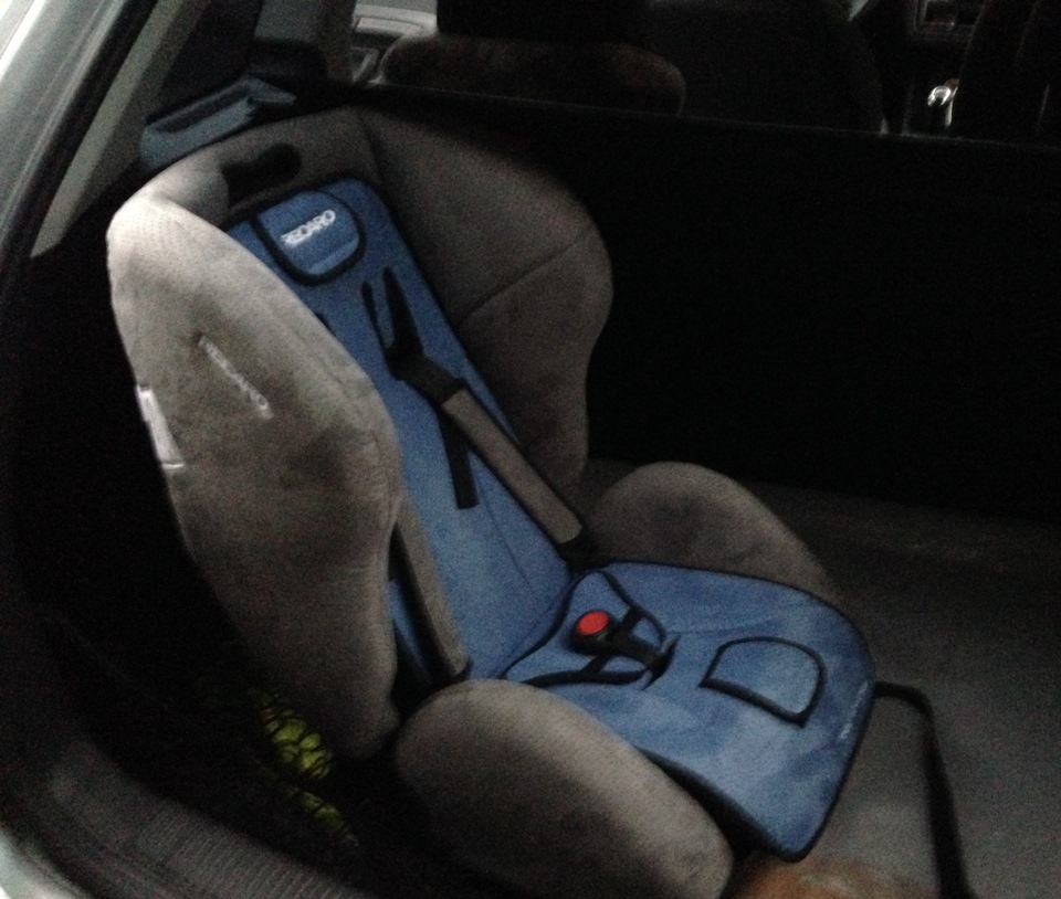 Автокрісло Recaro 1