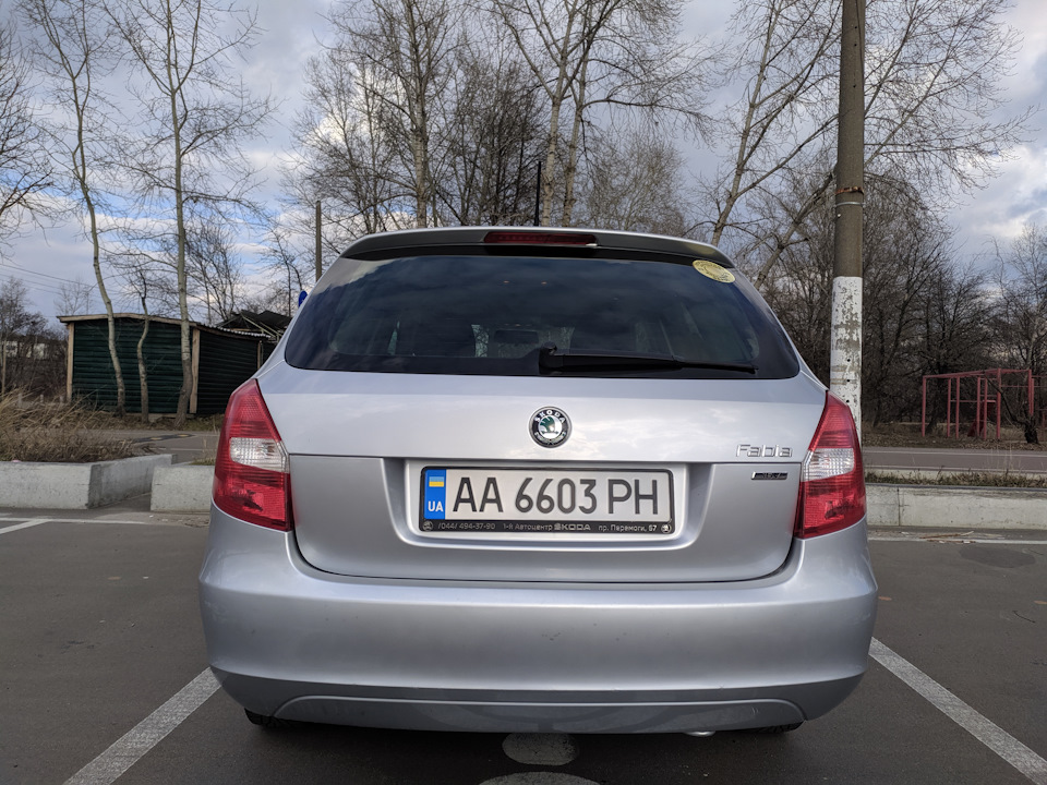 Мийка, прибрав оранжеві лампочки. Osram diadem chrome 4