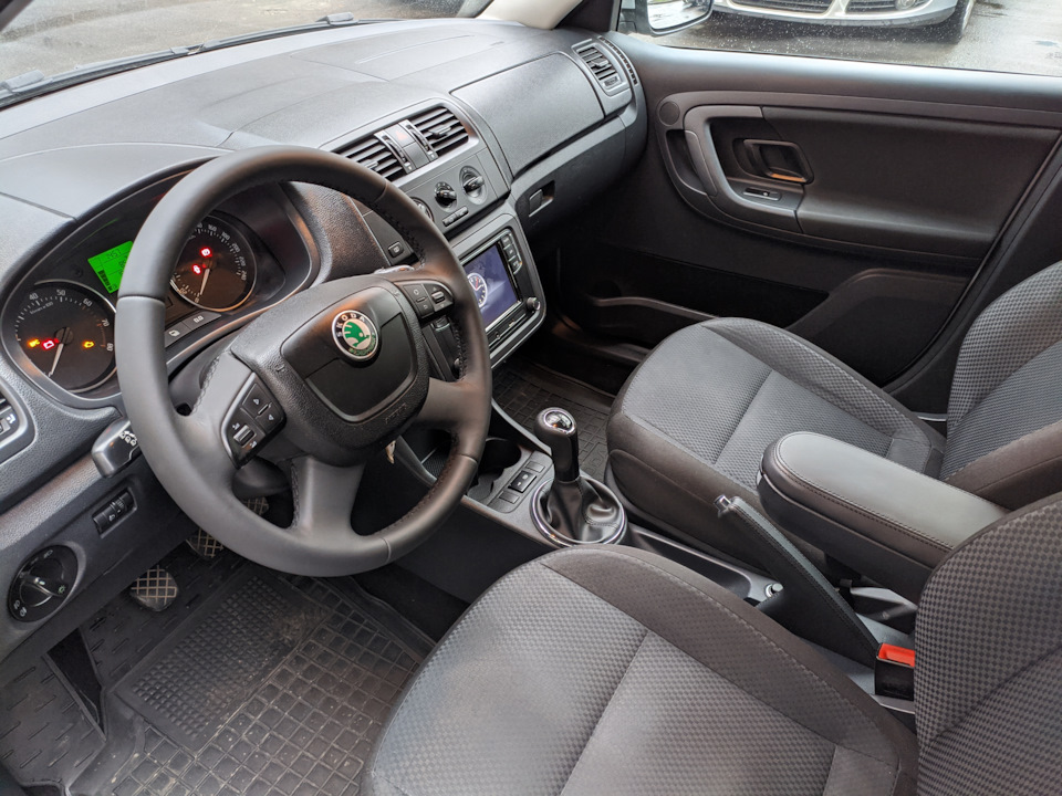 Встановив перетягнуті деталі. Шкіра fabia 3