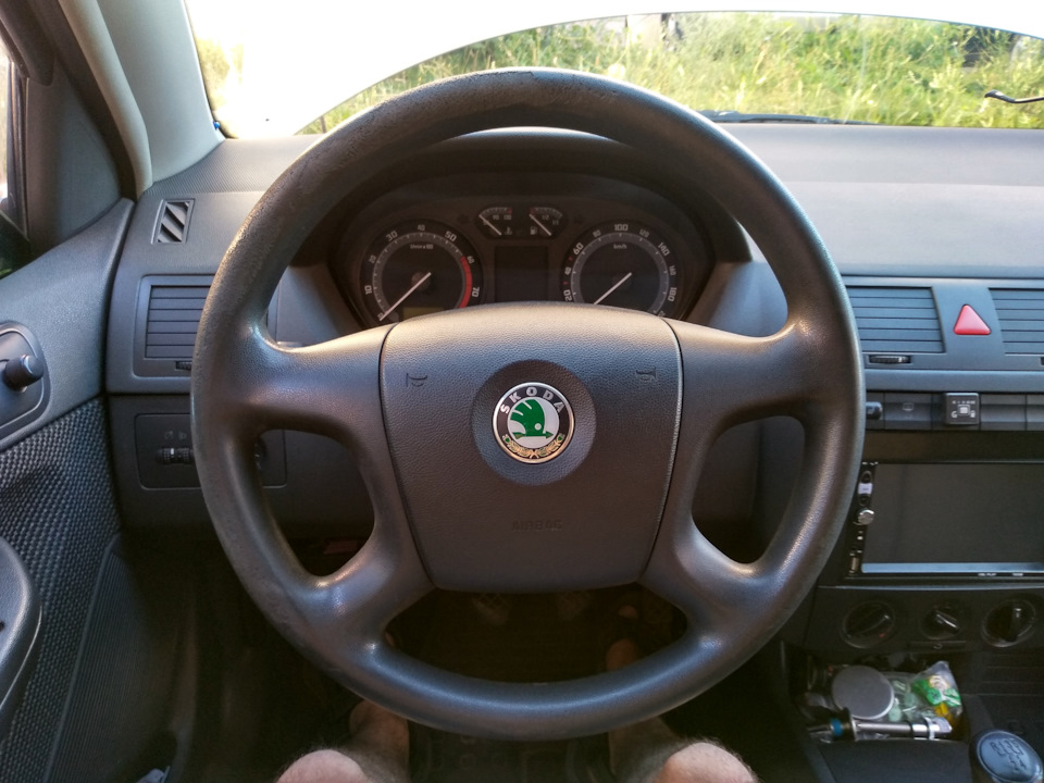Заміна керма на триспицевий Seat 1
