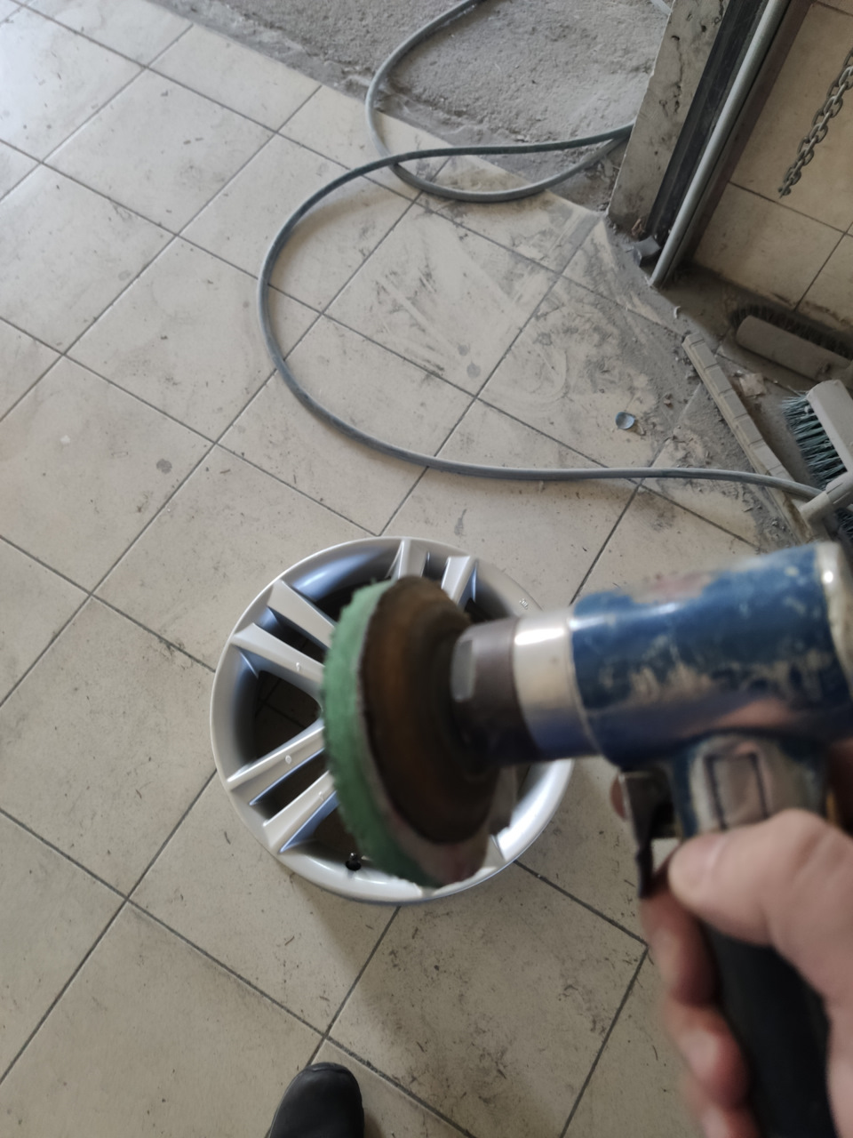 Взяв Elba R16. Що взяти по гумі? 2