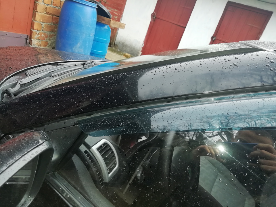 Бічні вікна під час дощу :( 2