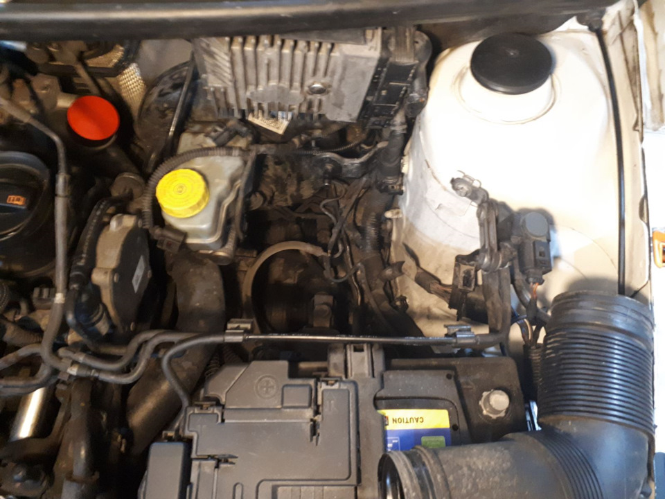 Заміна датчик тиску наддуву (03L198716 VAG Актуатор турбіни 1,6tdi) 4