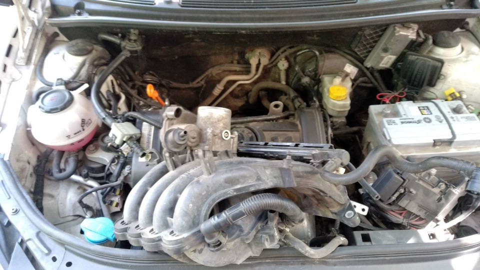 #Патрубок охолодження картерних газів 036121188B. Заміна 4