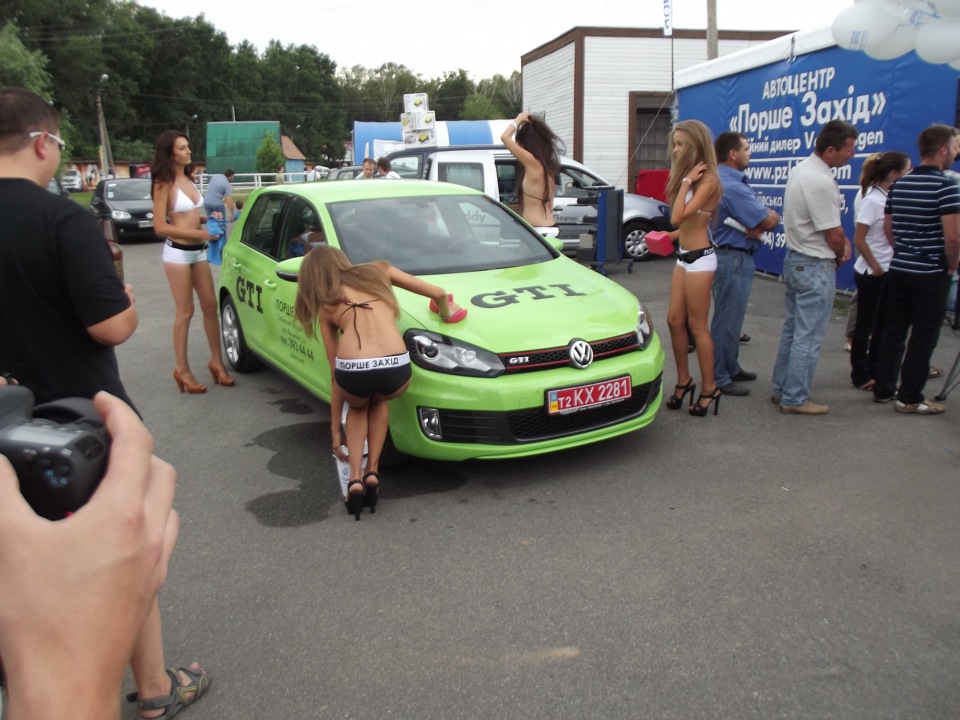 Дівчата на VW Fest, Київ 21.07.2012 2