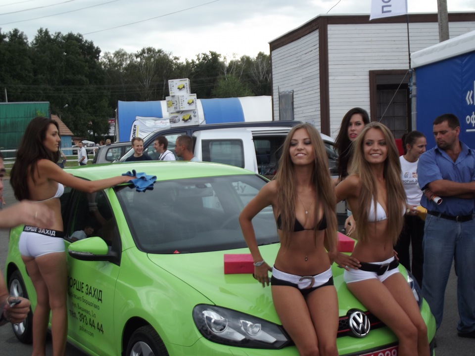 Дівчата на VW Fest, Київ 21.07.2012 1