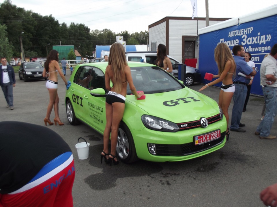 Дівчата на VW Fest, Київ 21.07.2012 4
