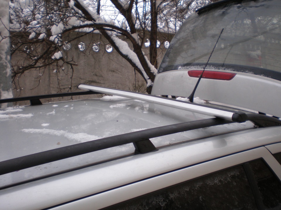Поперечки на багажні рейлінги Thule AeroBar 5