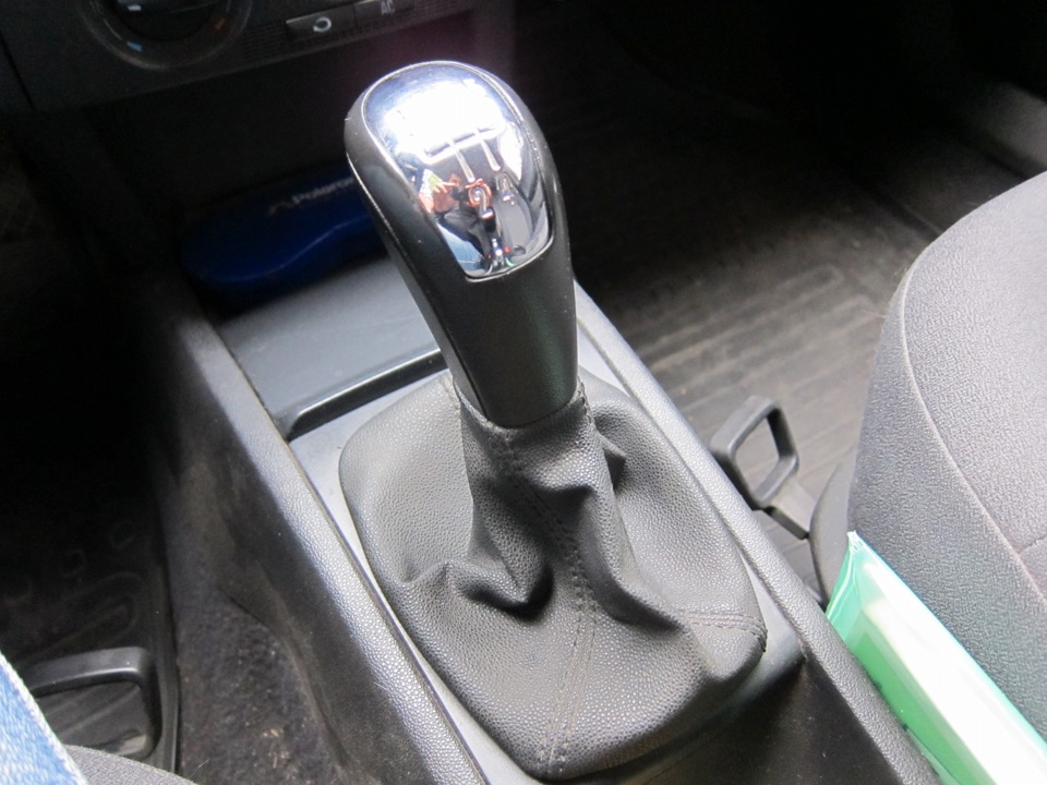 Ручка коробки передач від Skoda Superb стара 5