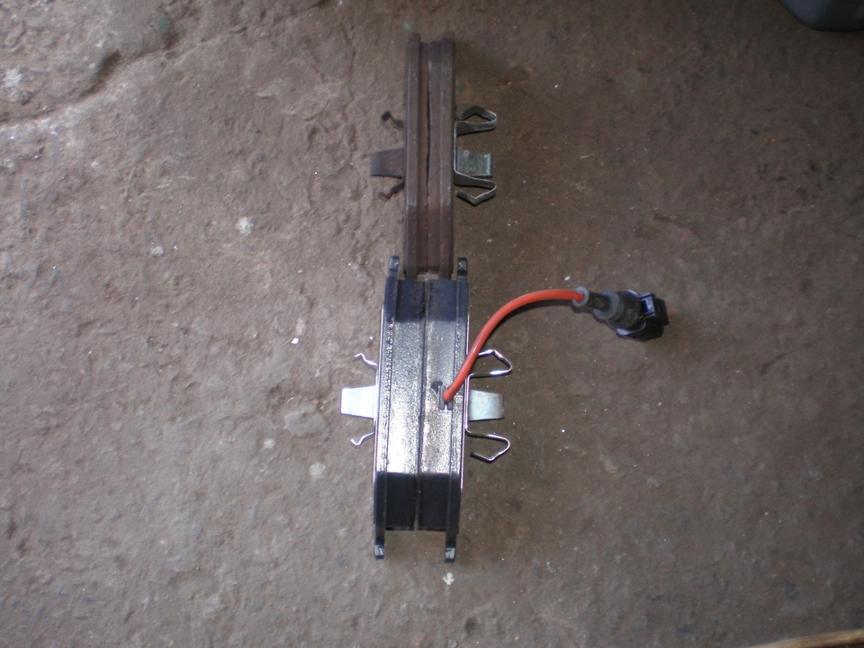 Тормозні колодки TRW 5