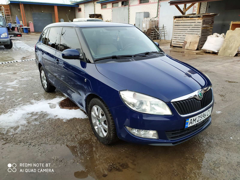 Обробка кузова воском та хімчистка. 3