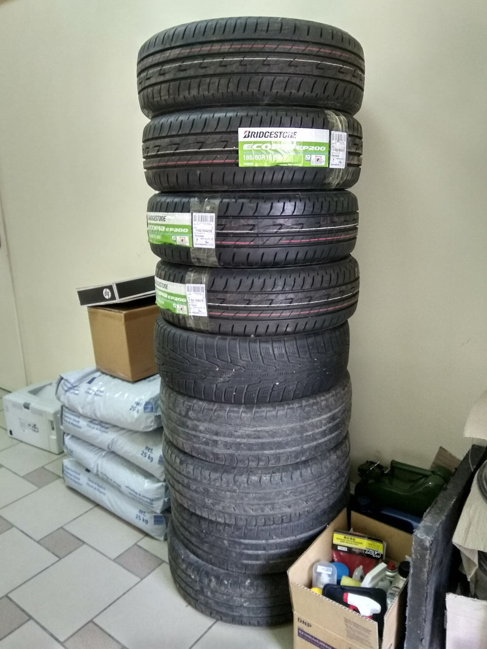 Bridgestone Ecopia EP200 185/60 R15 на літо. 2