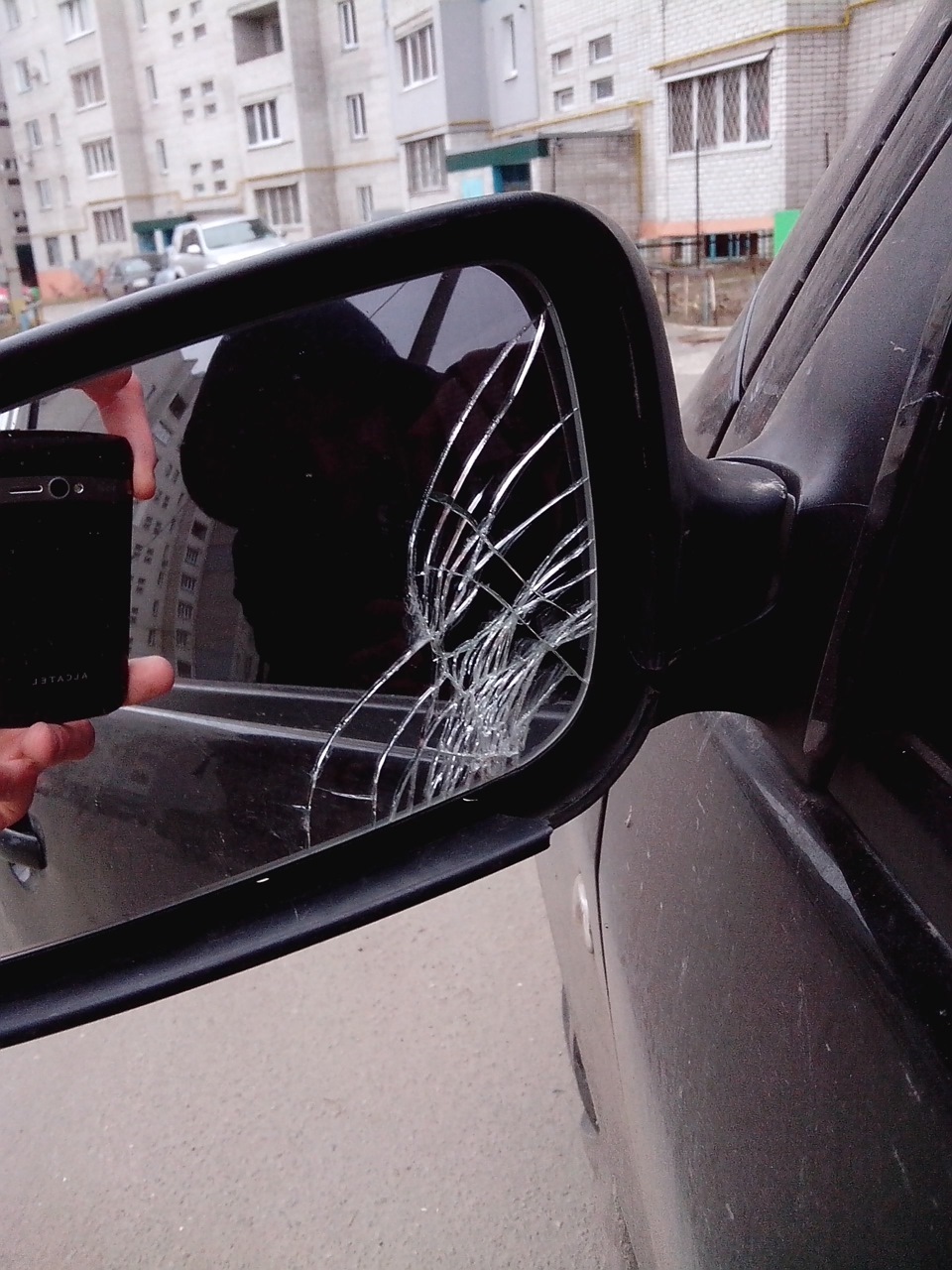 продовження епопеї з дзеркалом 2