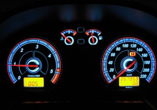 Накладка на щиток приладів Skoda Fabia 2