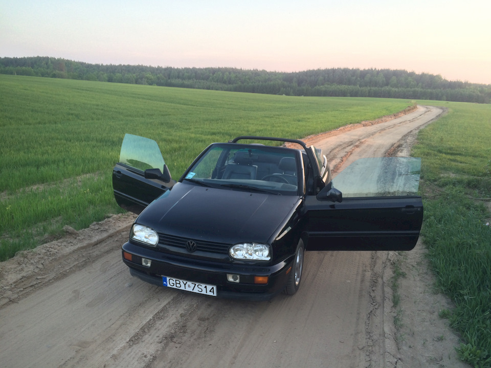 VW Golf III Cabrio USA 2
