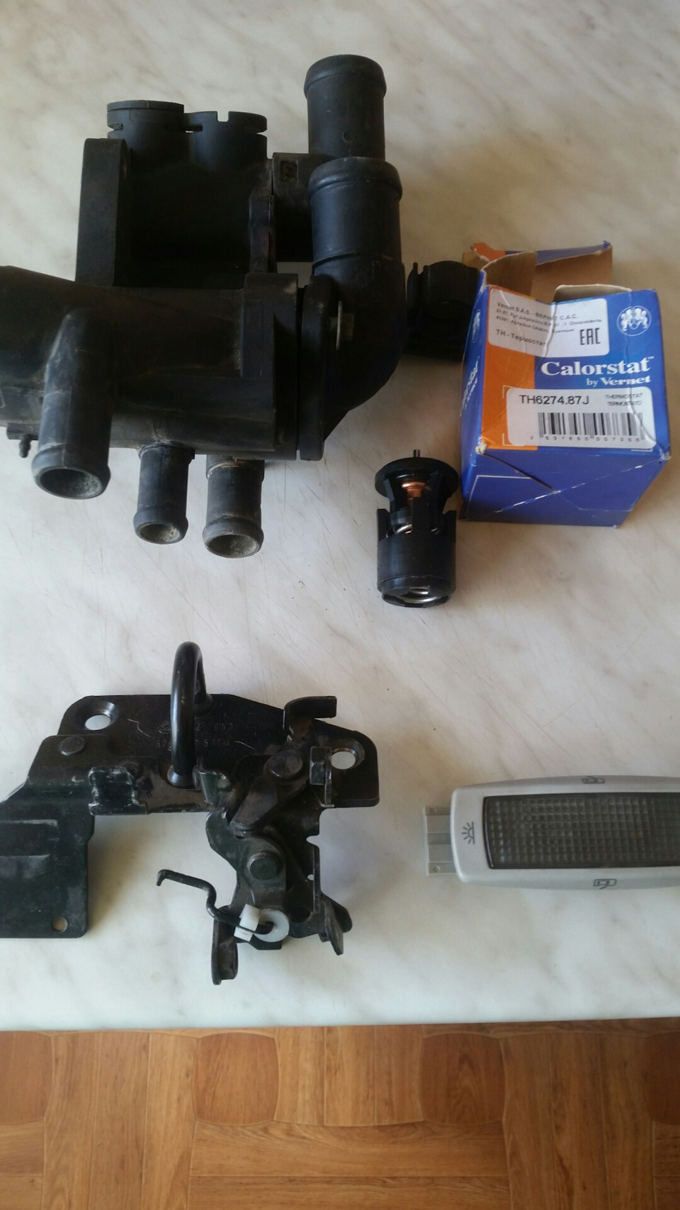 Машинка продана. Гаражні поклади. 3