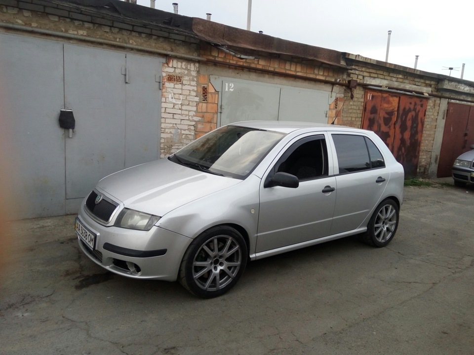 Фабія турбо бенз 1