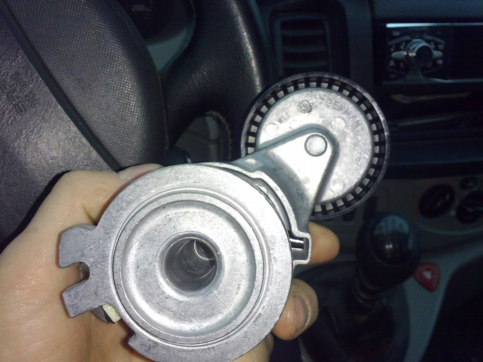 Натяжний з роликом SKF 3