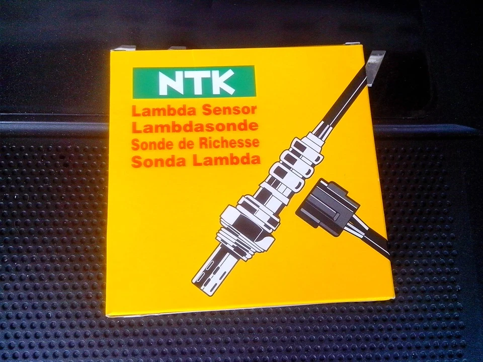 Заміна лямбда-зонда 036 906 262 G він же NGK 1774, NTK 1774, LZA11-V2