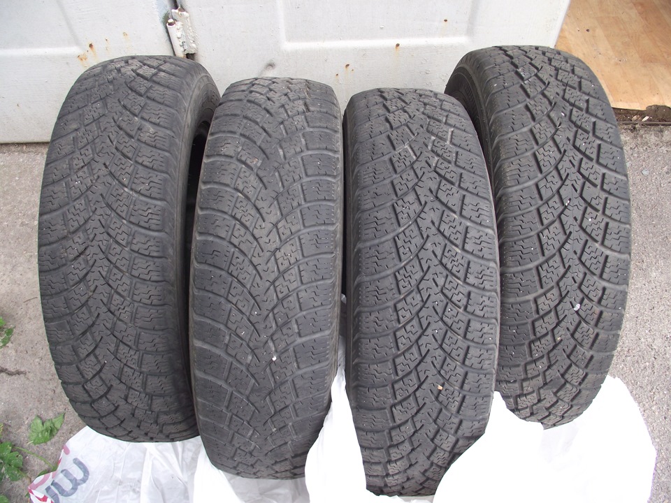 Продам зимову гуму 165/70 R14 1